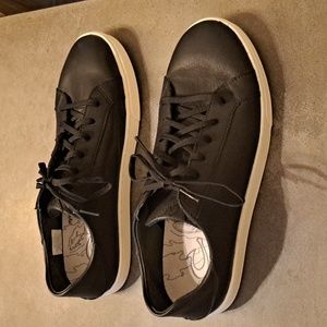 Olukai Kahu Pahaha leather sneakers Color: Black Size 11 US